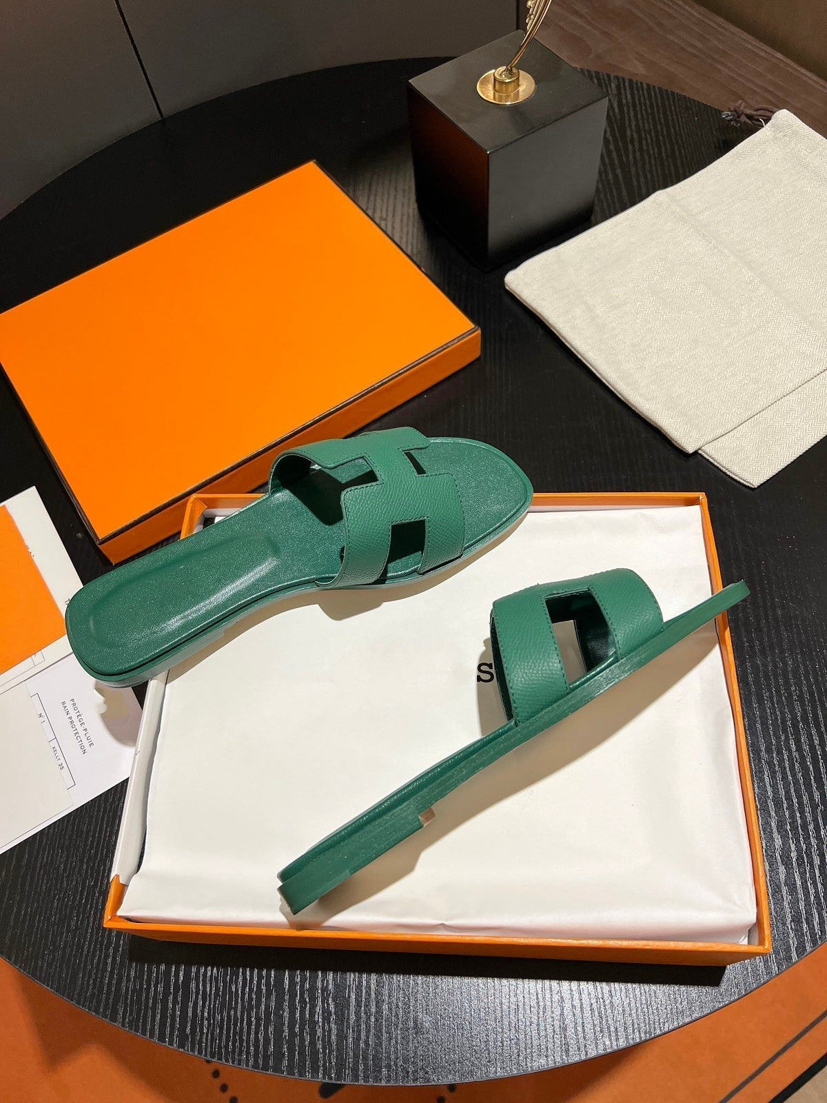 0RAN SANDAL Leather Ocean