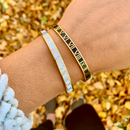 Black and White Roman Numerals Bangle Bracelet - Stainless Steel