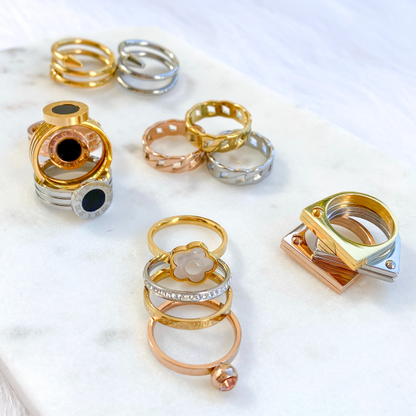 Cassia Ring w/ Roman Numerals - Stainless Steel